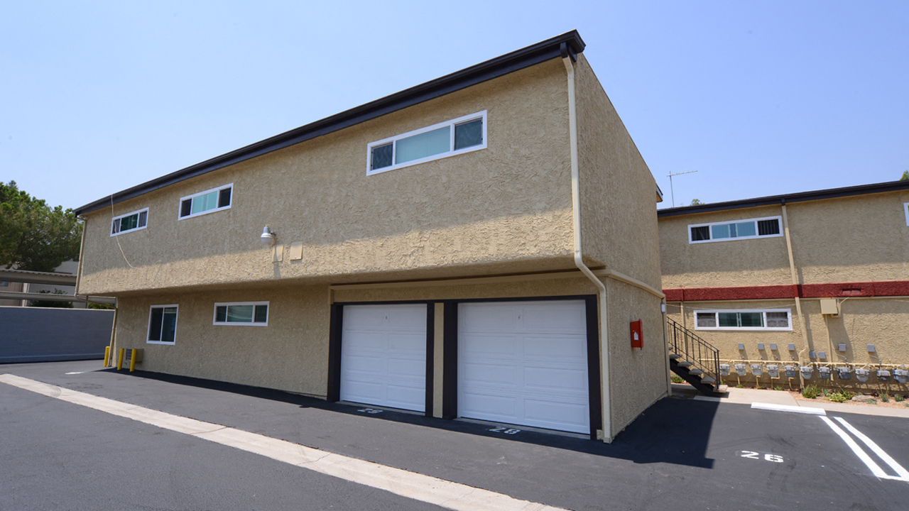 20830 Vintage Apartments Garages