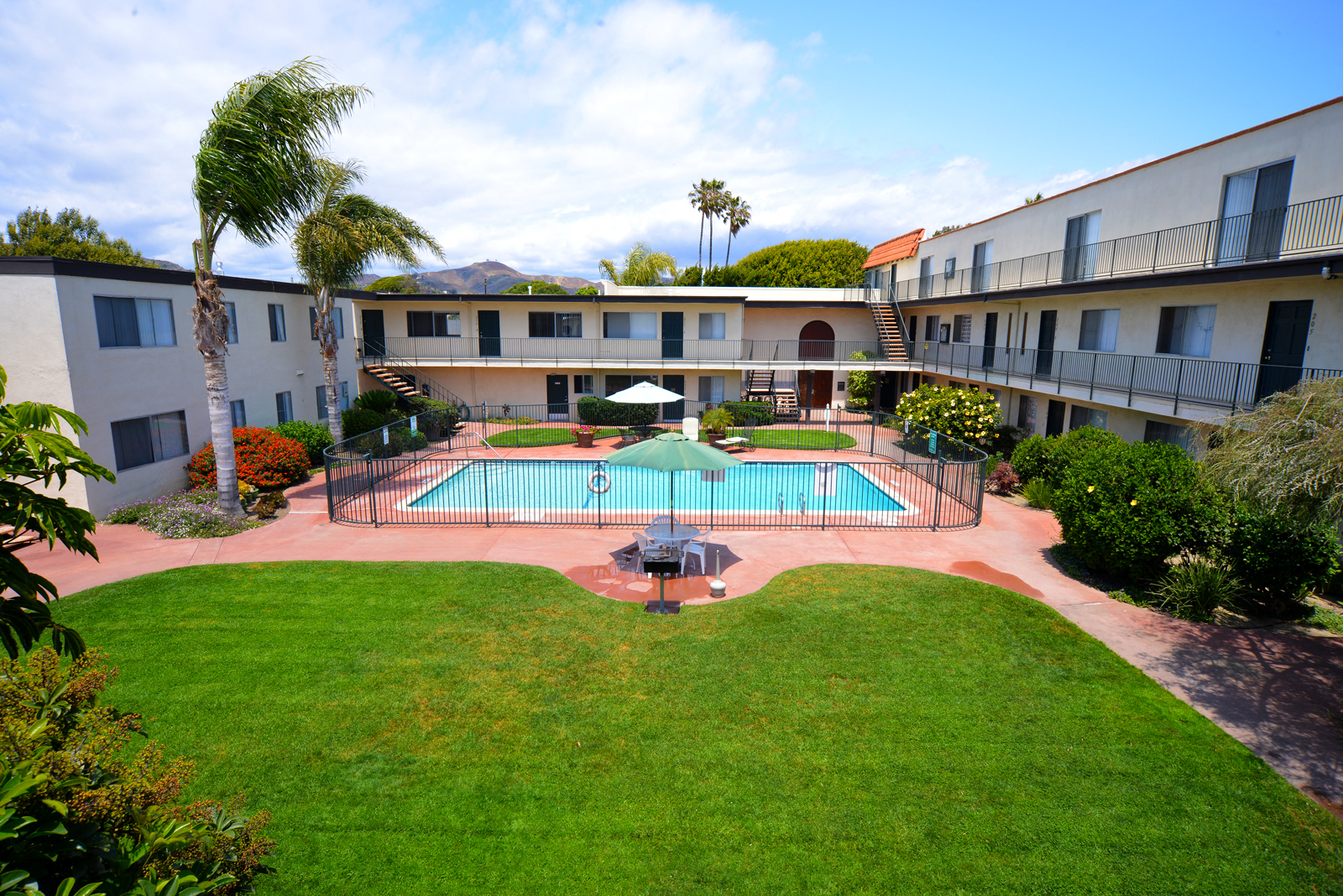 Ocean View Townhomes courtyard view from upper walkway