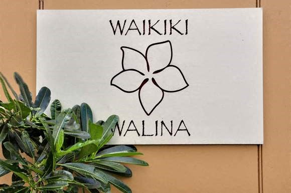 Waikiki Walina Apartments Signage