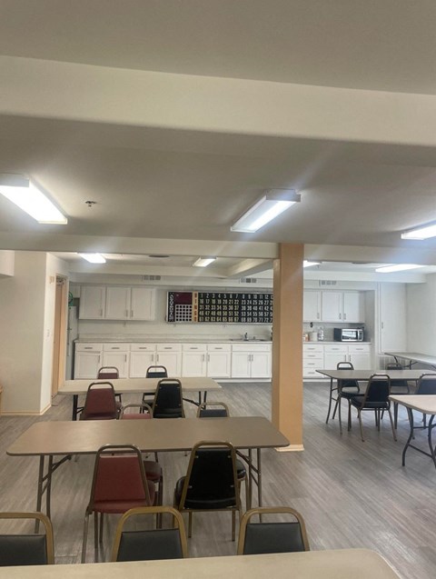 Hacienda Senior Villas community room