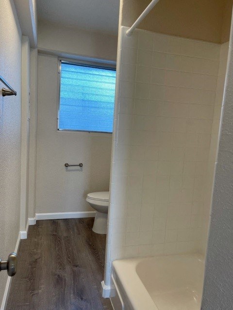 HaleWaiNani_BathroomWithShowerTub