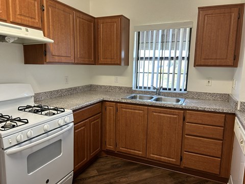 Heritage Park at Glendale kitchen cabinets