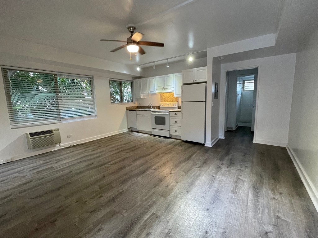 Apartment for rent in Honolulu with large living r
