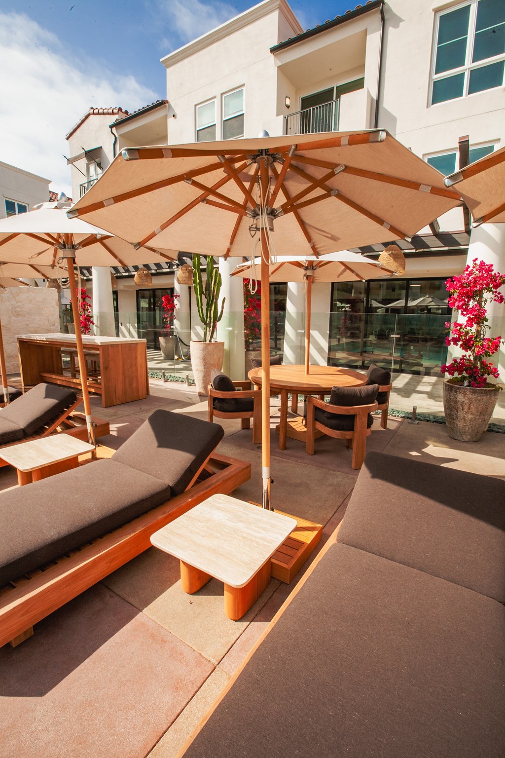 Eddy Redondo Residences