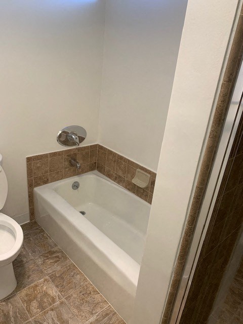 Seaview Apartments bathroom