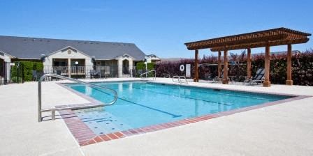 Englewood Garden Villas Relaxing Pool Area