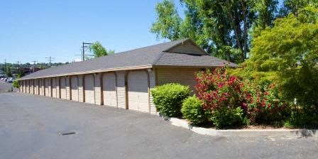 Englewood Garden Villas Exterior Grounds