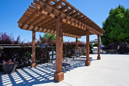 Englewood Garden Villas BBQ Grill  Area