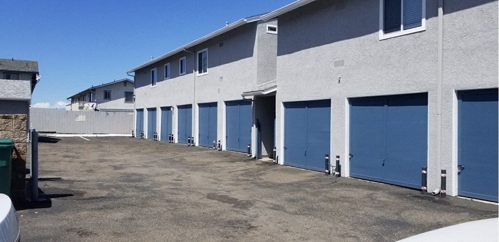 Grover Beach Townhomes parking garages