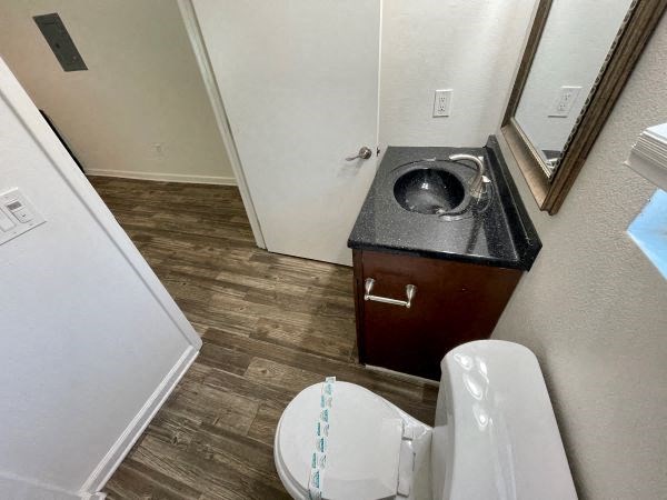 Limoncello Apartments Unit 108 bathroom with sink