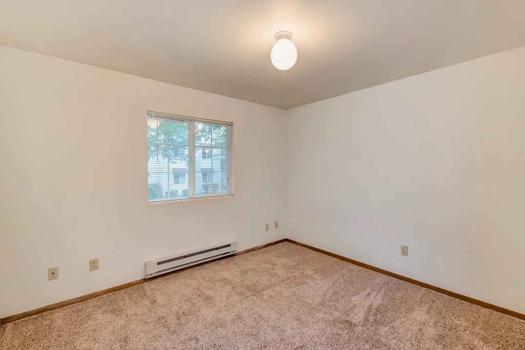 Courtside Apartments carpeted bedroom