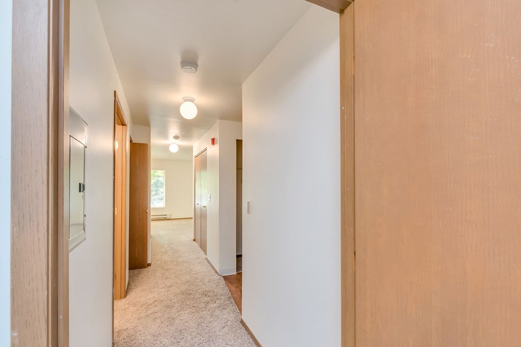 Courtside Apartments hallway
