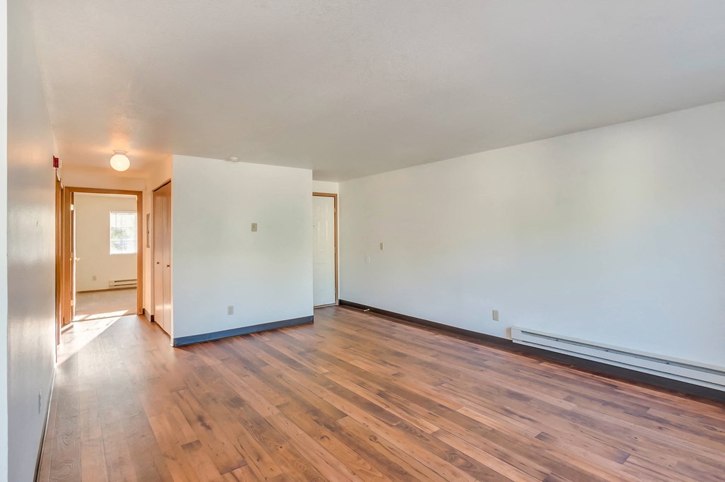 Courtside Apartments living area