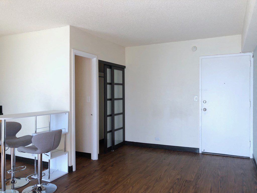 Kewalo_LivingArea_Studio