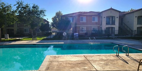 Larkspur Village Sparkling Pool