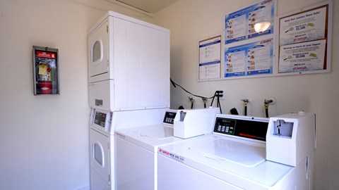 20830 Vintage Apartments laundry facilities
