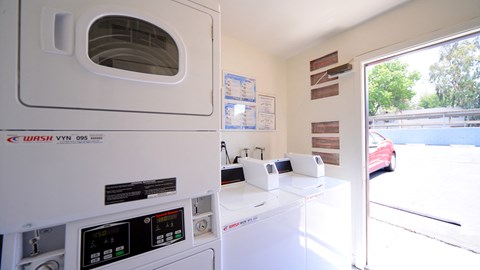 20830 Vintage Apartments laundry facilities