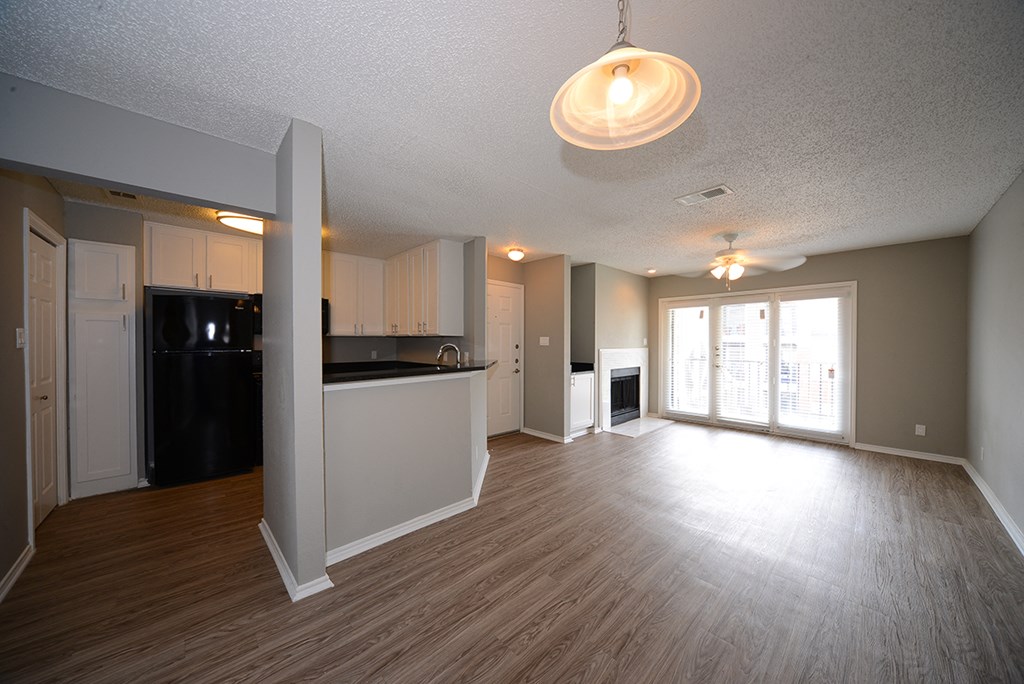 The Trellis at Lake Highlands living area