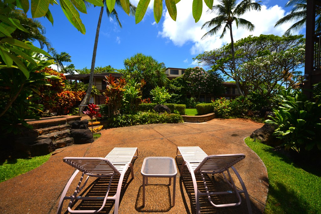 Coconut Inn courtyard with seating
