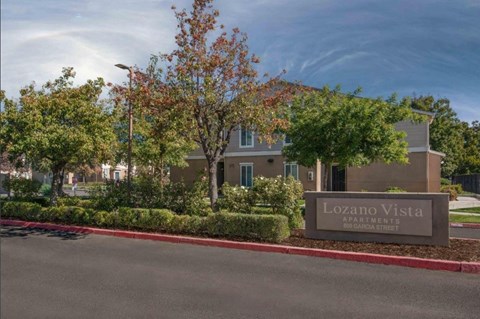 Lozano Vista Apartments signage