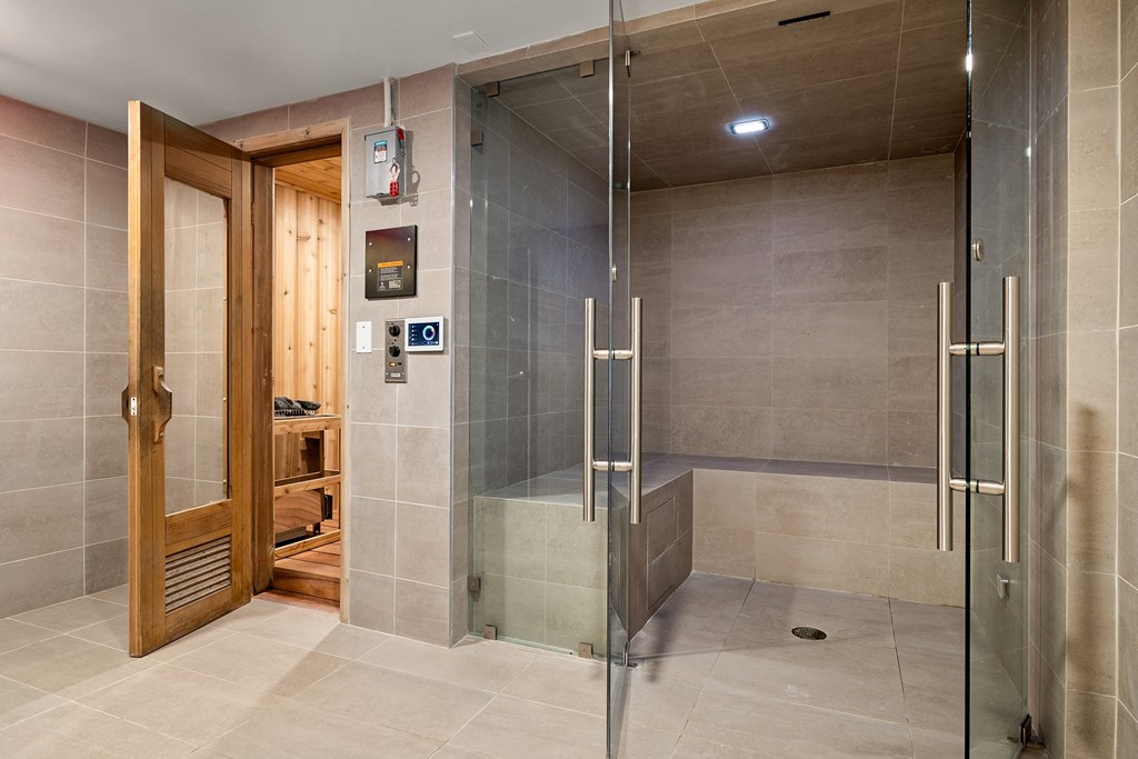 Lyric Apartments Sauna  and Steam Room