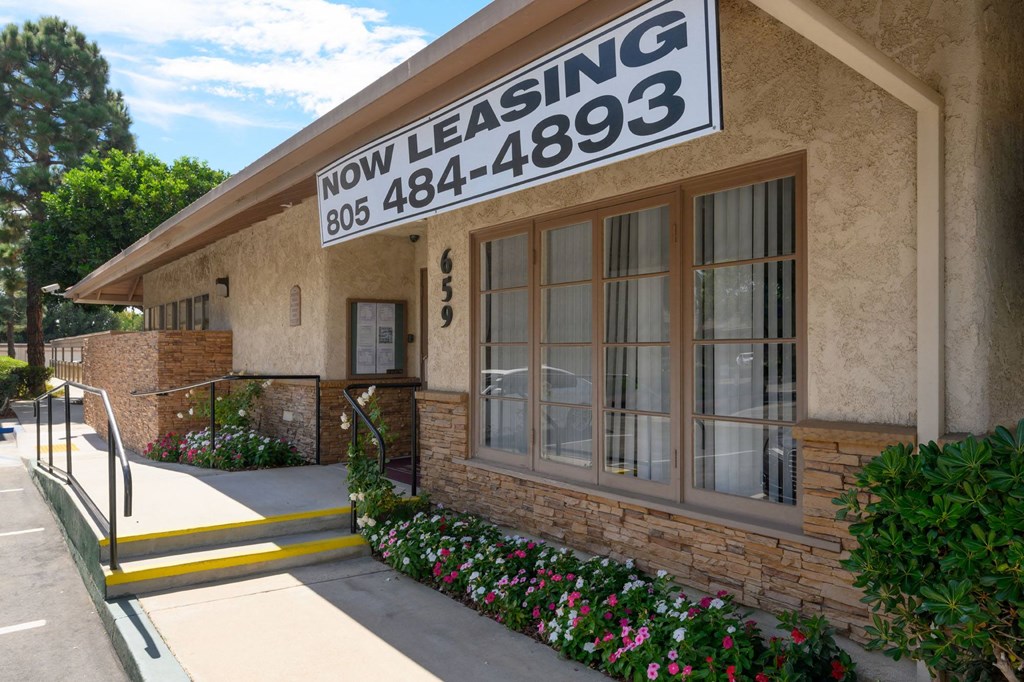 Mountain View leasing office