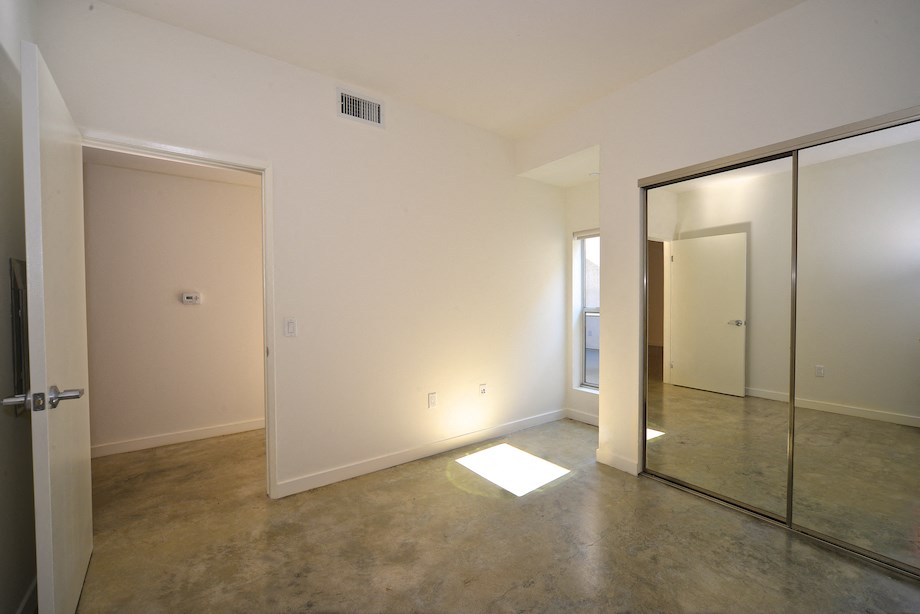 Mar Vista Lofts - Bedroom