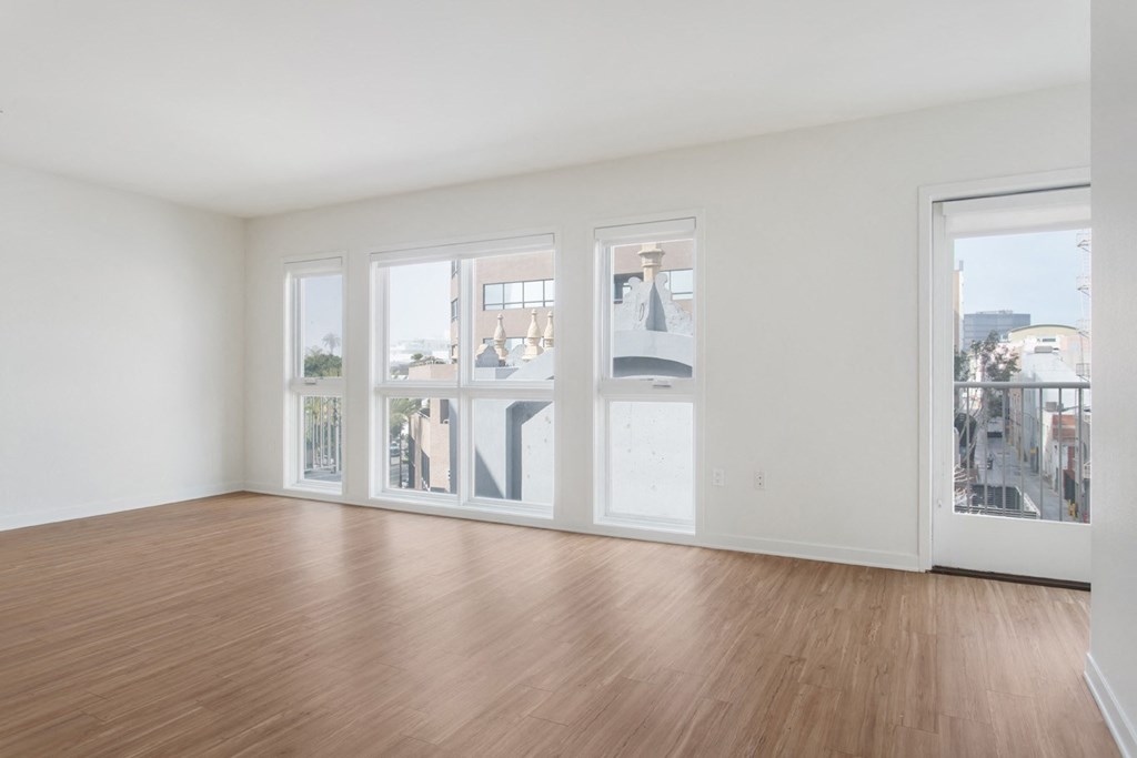 Mayfair Residences At Santa Monica Beach