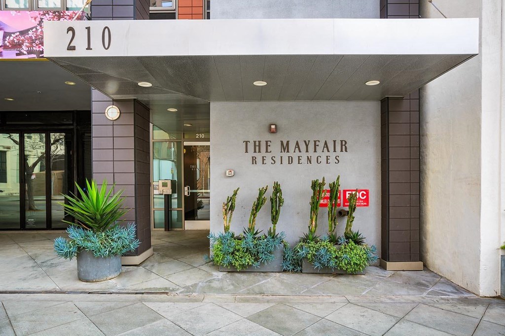 Mayfair Residences At Santa Monica Beach