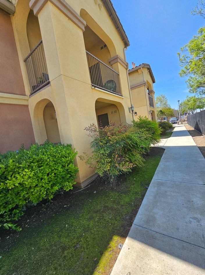 Mirage Vista exterior