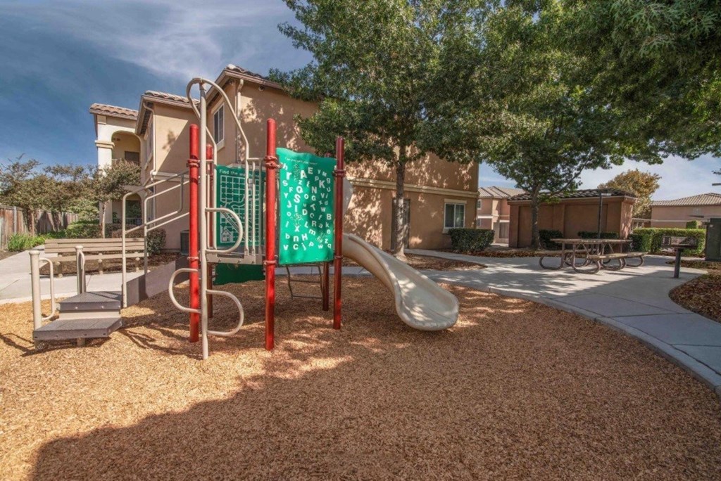 Mirage Vista playground II