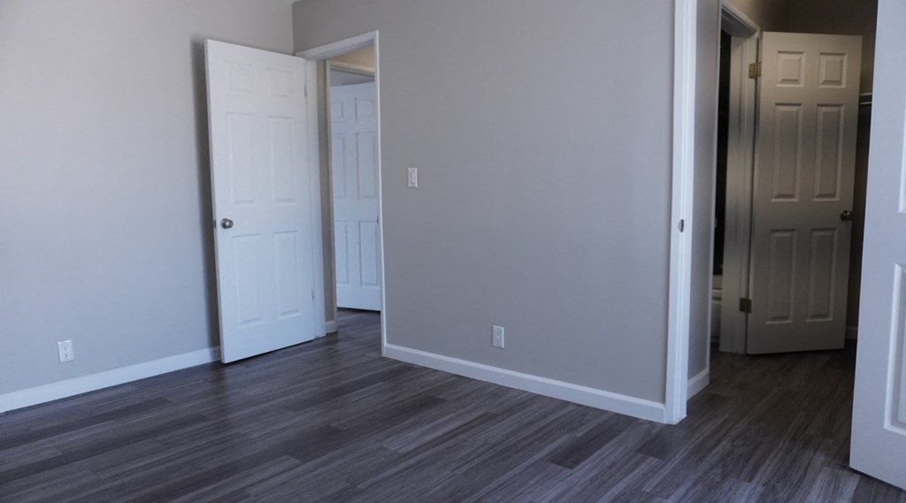 Moorpark Apartments unit 9 bedroom