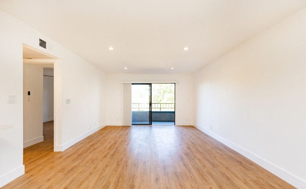 NoHoCentre_LivingArea(2)