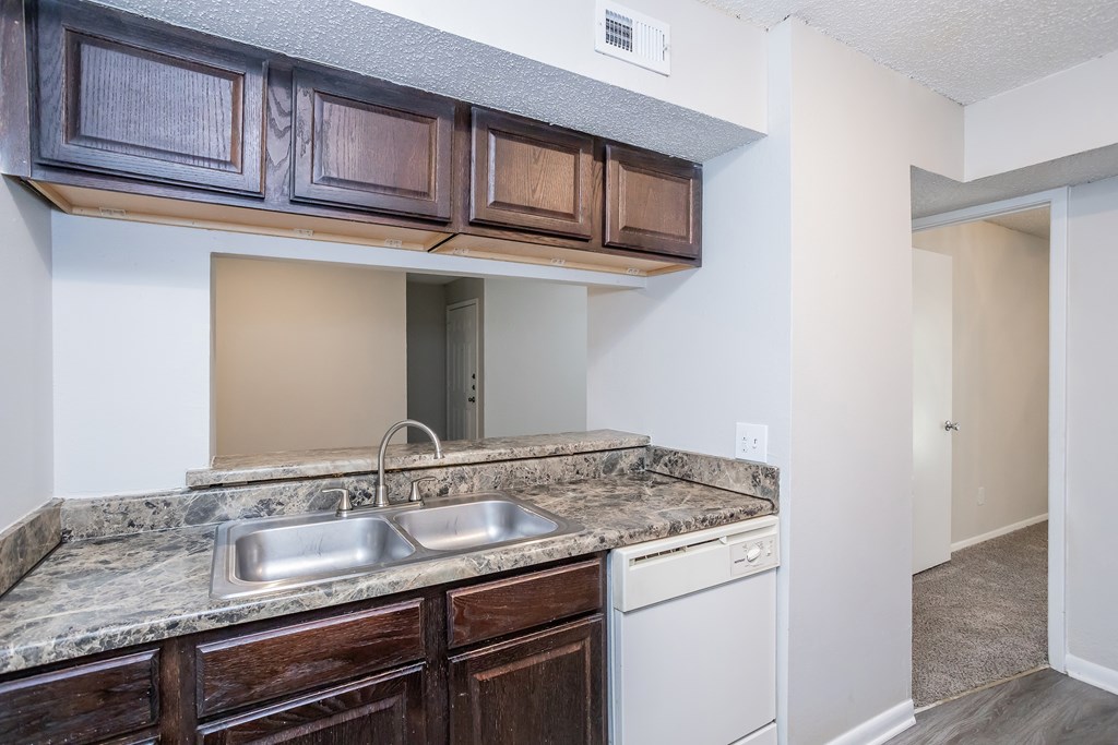 Oak Tree Village Kitchen (3 Bedroom 1313sq ft)