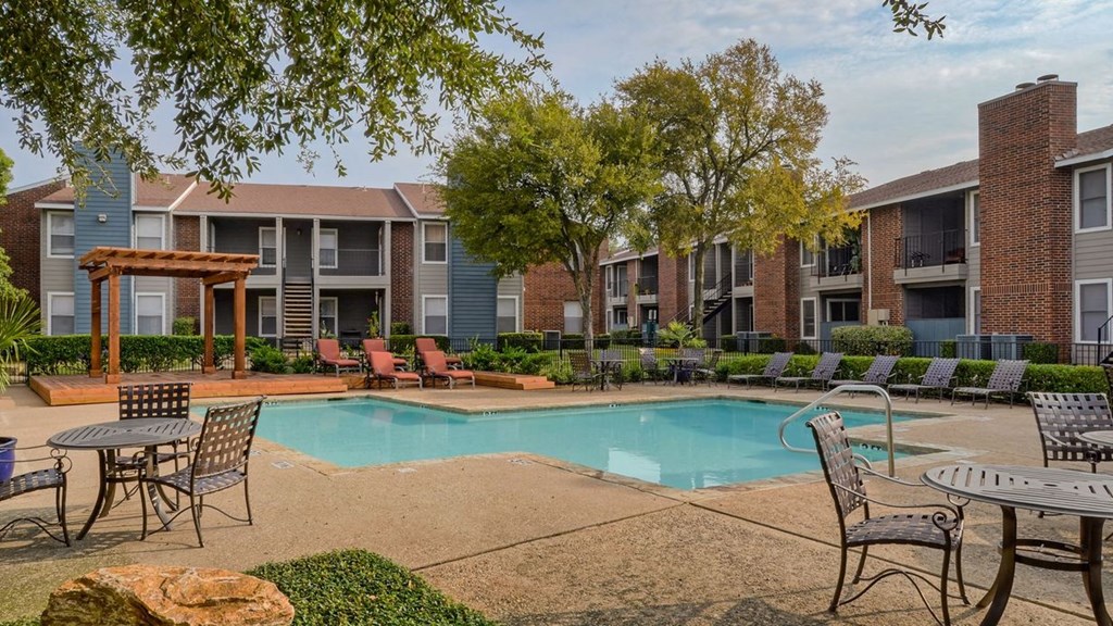 Oak Tree Village Apartments Pool Area and Seating