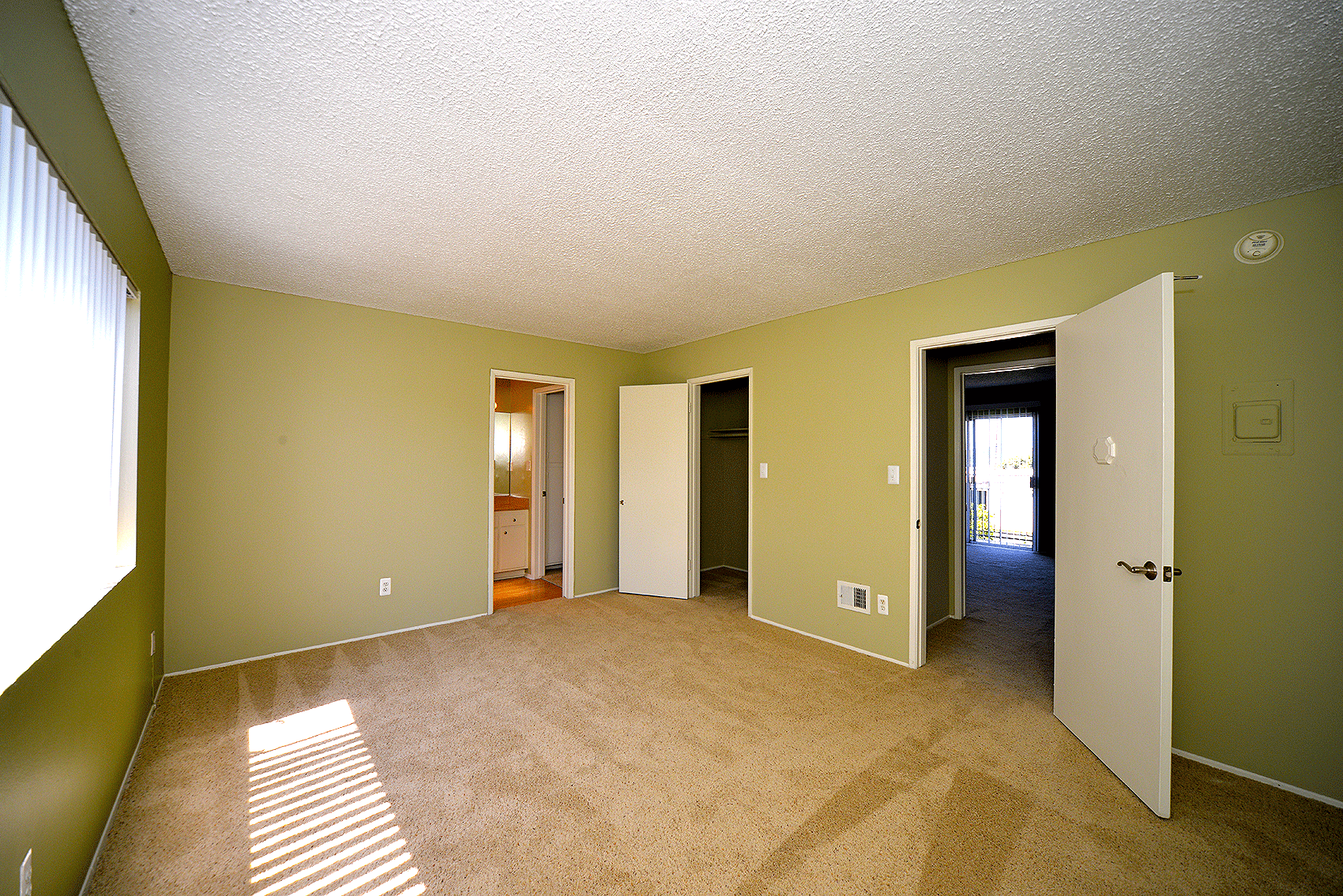 Ocean View Townhomes unfurnished two bedroom apartment bedroom closet view