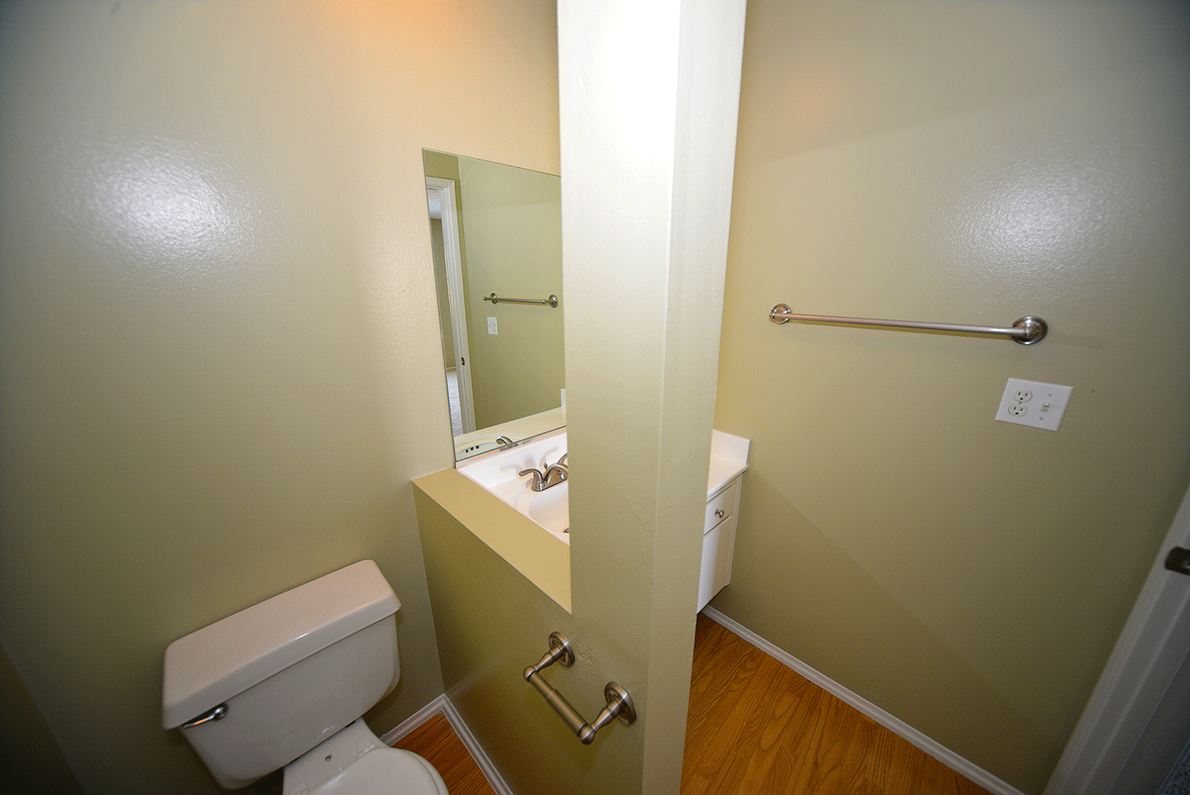 Ocean View Townhomes guest bathroom downstairs