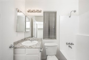 Perigee Apartments 2 Bedroom - bathroom and vanity Perigee Apartments 2 Bedroom - bathroom and vanity - Photo Gallery 5