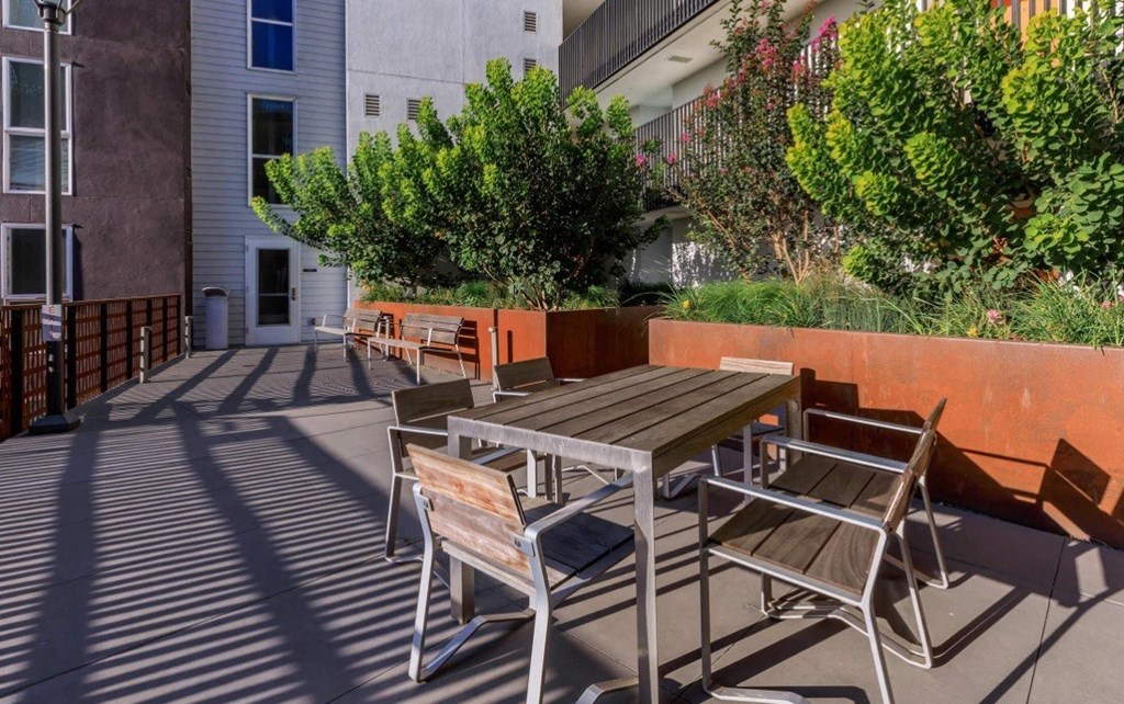 Pacific Pointe outside seating