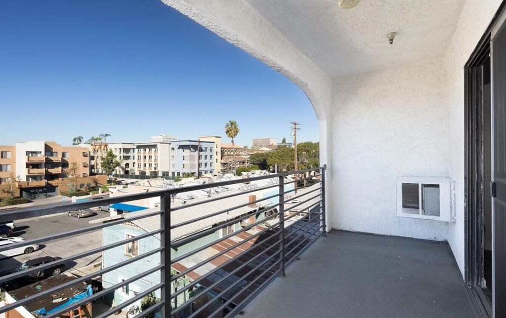 park city view balcony