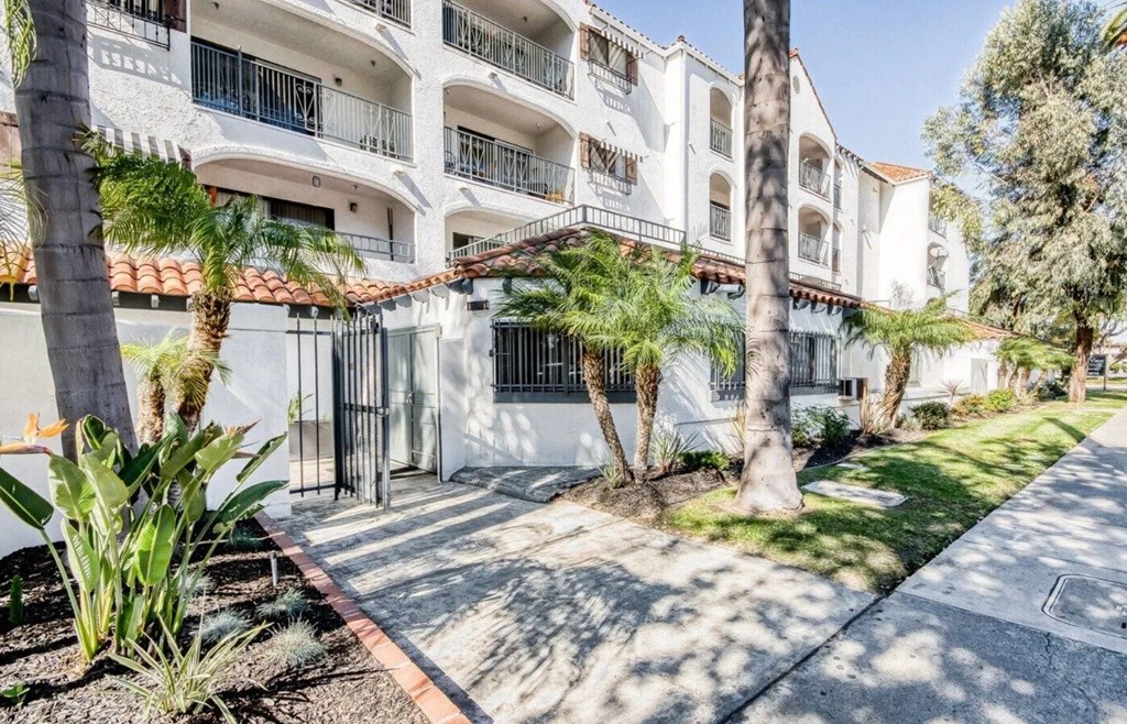 park city view entrance