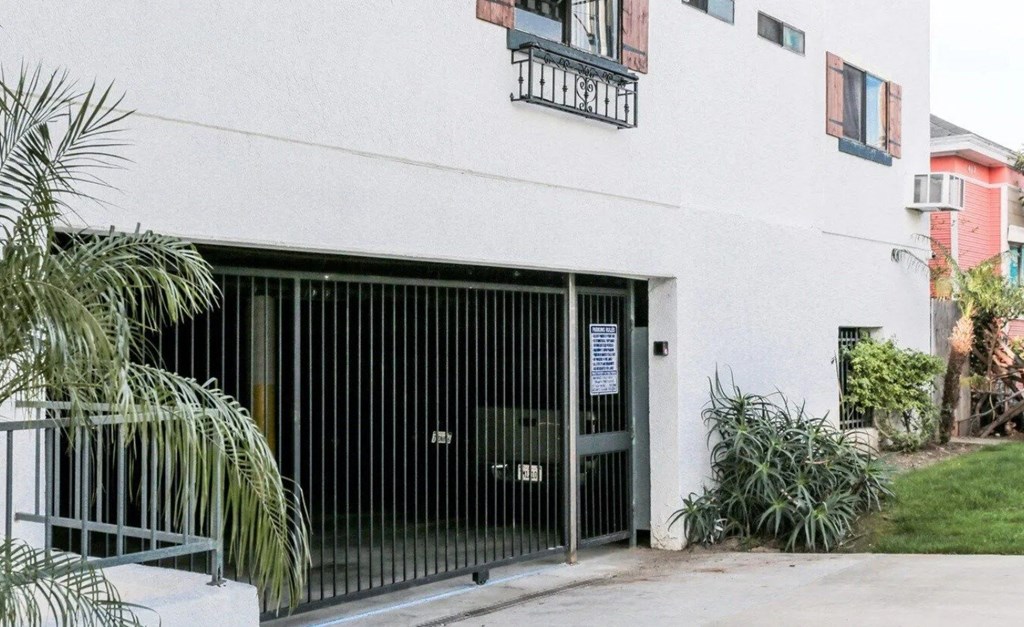 Park City View parking