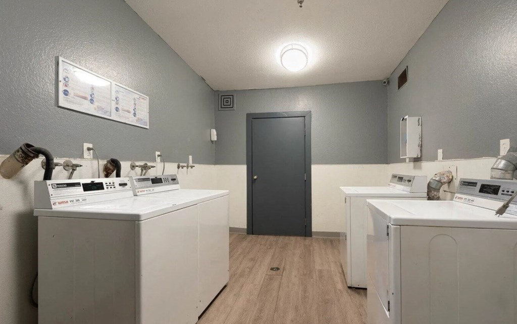 park city view laundry room