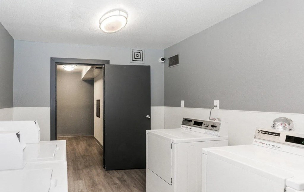 park city view laundry room