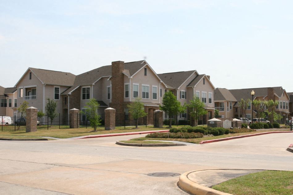 Park at Kirkstall Apartments Exterior building