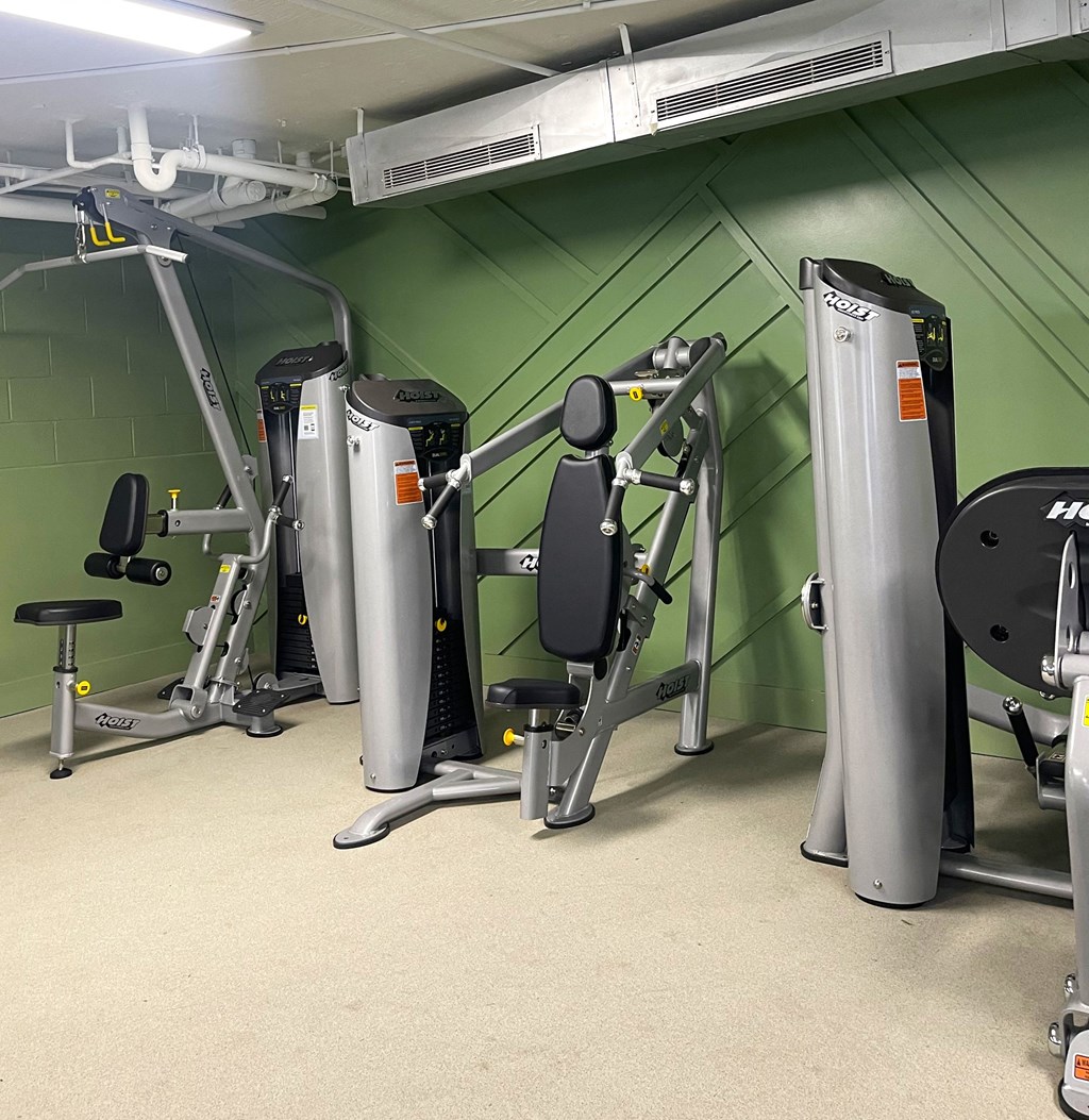 Plaza at Canoga Park Fitness equipment