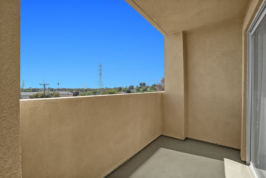 The Plaza On California