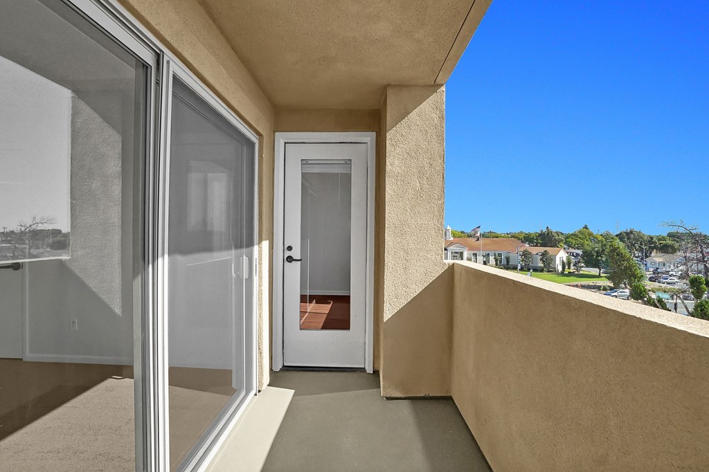 The Plaza On California