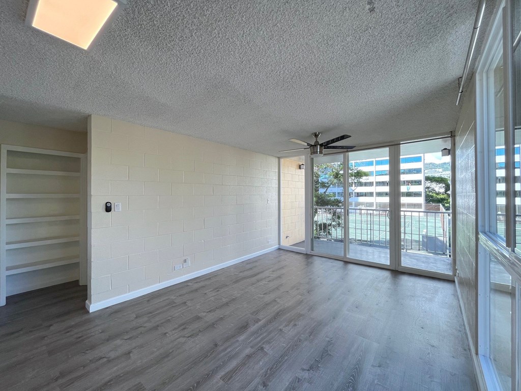 Punahou Heights Living Room with Balcony