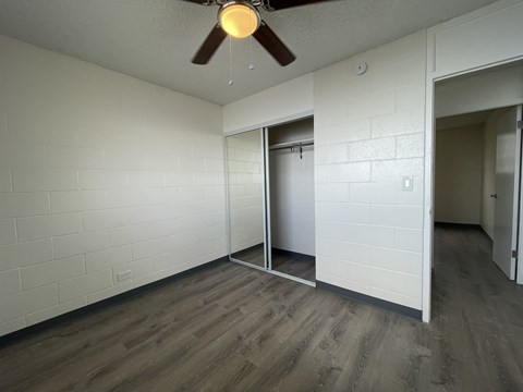 Pupunohe Bedroom Closet